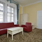 Отель Metamorphis