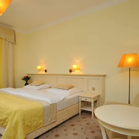 メタモルフィス 4* プラハ