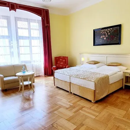 Metamorphis Hotel