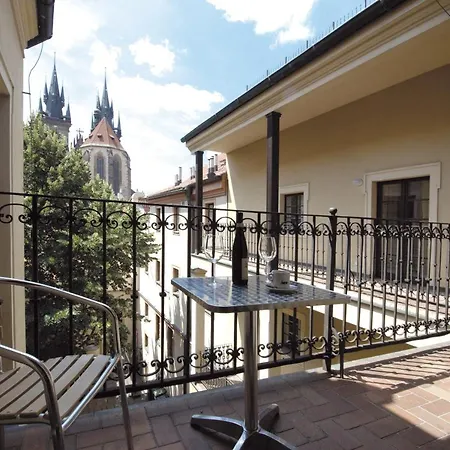 Hotel Metamorphis 4*
