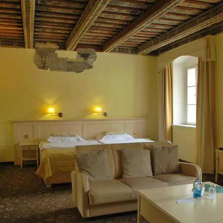Hotel Metamorphis