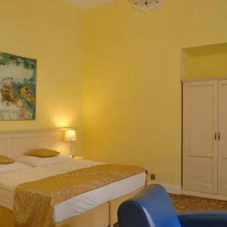 Hotel Metamorphis 4*