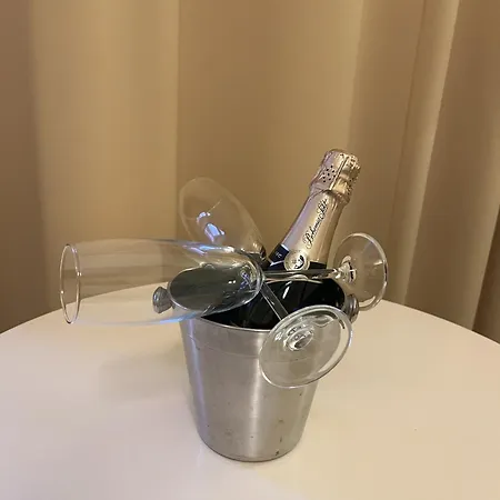 Hotel Metamorphis 4*