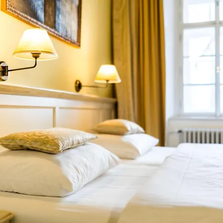 Metamorphis Hotel 4*