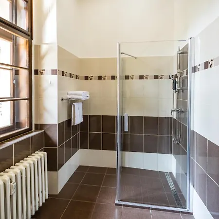 Hotel Metamorphis 4*