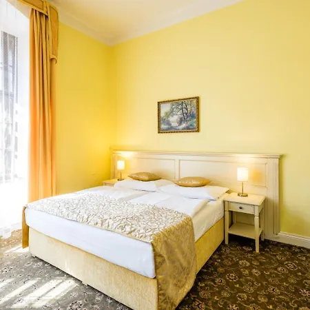 Metamorphis Hotel 4*