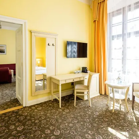 Hotel Metamorphis