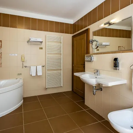 Metamorphis Hotel