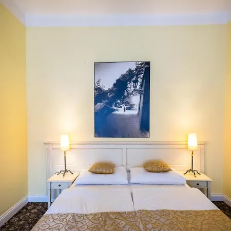 Metamorphis Hotel