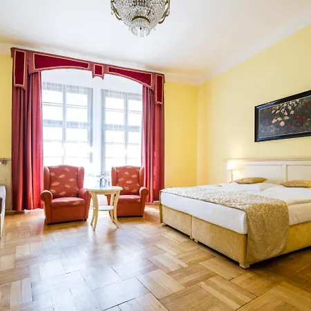 Hotel Metamorphis 4*