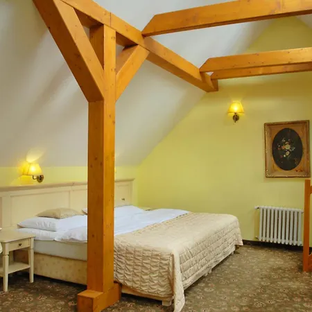 Hotel Metamorphis 4*