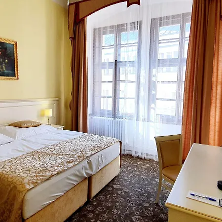 Metamorphis Hotel 4*